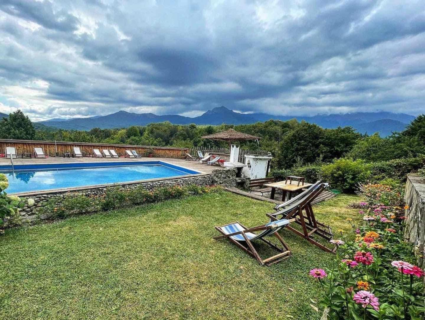 Hotel Tihiat Kat อาพริลซี ภายนอก รูปภาพ